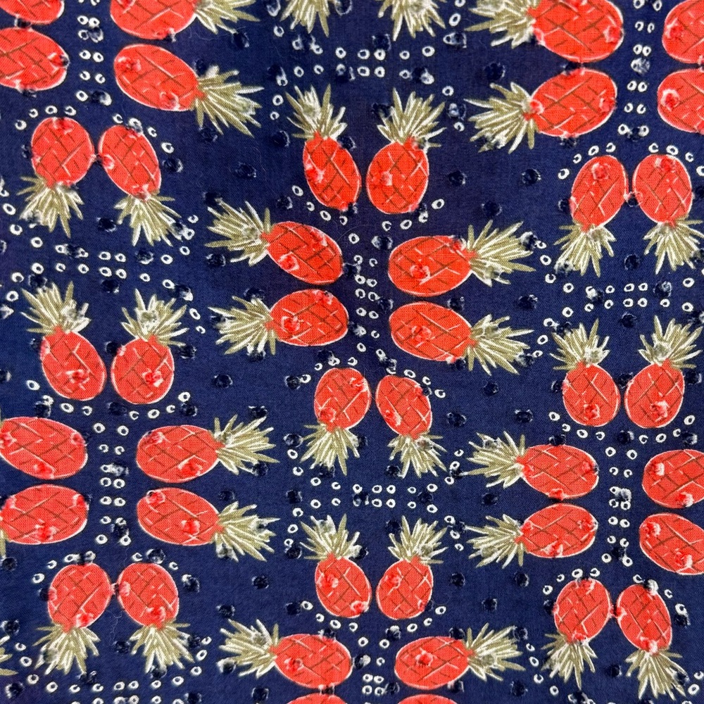 Vineyard Vines Med Pineapple Swiss Dot Blue Short Sleeve Cotton Top - Picture 11 of 11